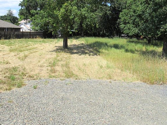 3rd image of 621 Jericho Road