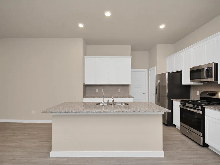 2734 San Bernard Dr — Photo 14