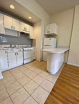 3rd image of 36 W 90th St APT 2B