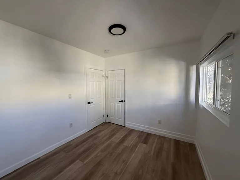 4705 Willowbrook Ave — Photo 58
