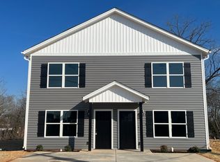 1955 Cape Hickory Cutoff Rd #B, Hickory, NC 28601