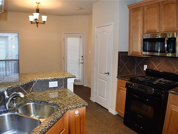 4th image of 6753 Massa Ln