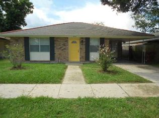 3016 Chalona Dr, Chalmette, LA 70043