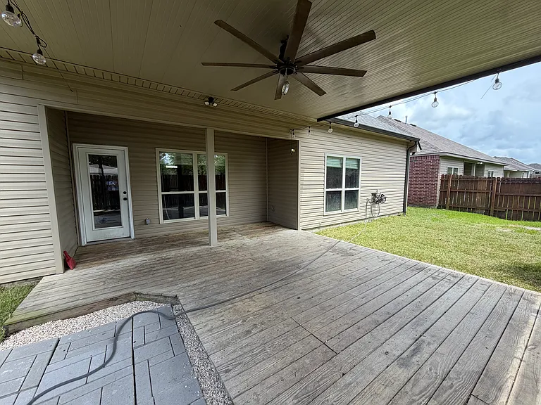 17091 Jamestowne Dr — Photo 16
