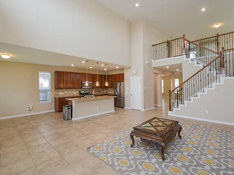 8019 Cheyenne Hills Trl — Photo 10