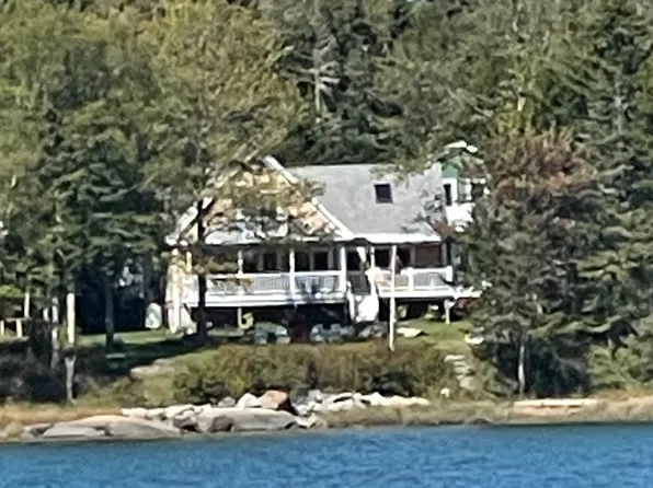 190 Atlantic Quarry Rd, Spruce Head, ME 04859