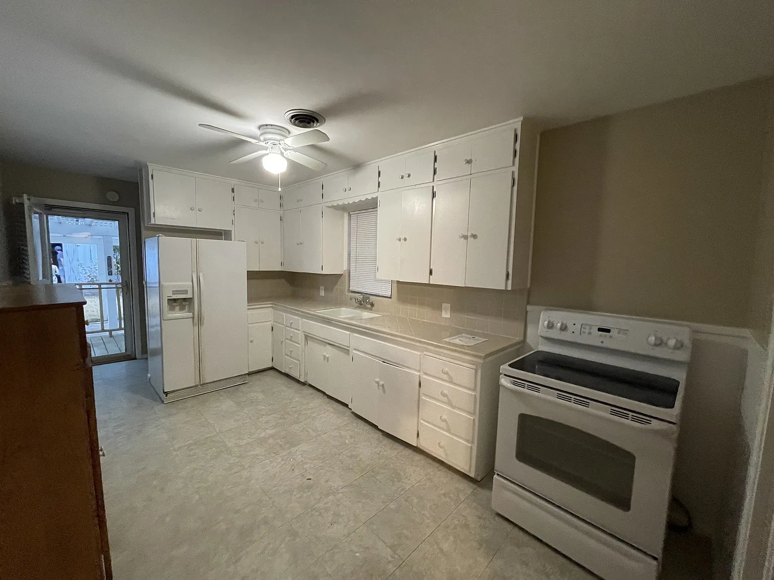 1419 Linden Dr. - 1 — Photo 4