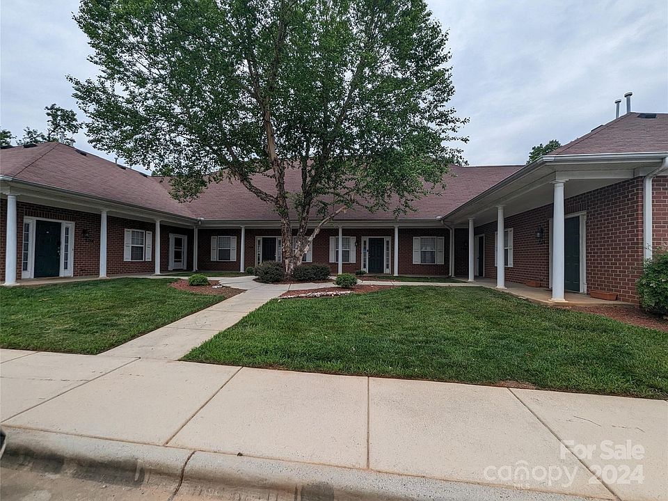 1st image of 7120 Somerset Springs Dr #B