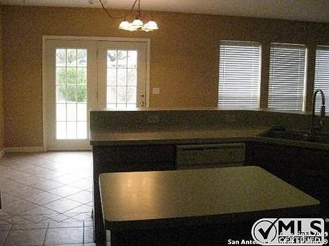 5th image of 2520 Grove Park