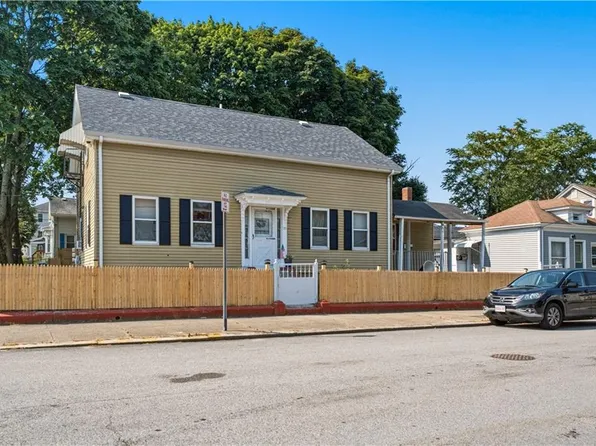 127 Meadow St, Pawtucket, RI 02860