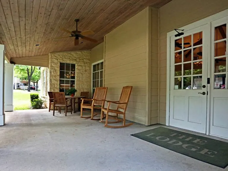 Lodge At Merrilltown Apartments — Photo 9