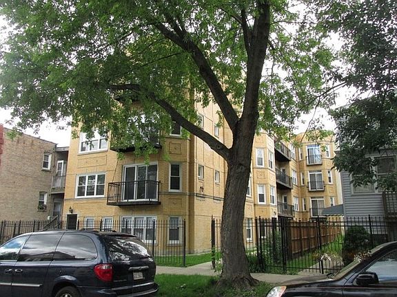 4th image of 4304 N Saint Louis Ave APT 2A