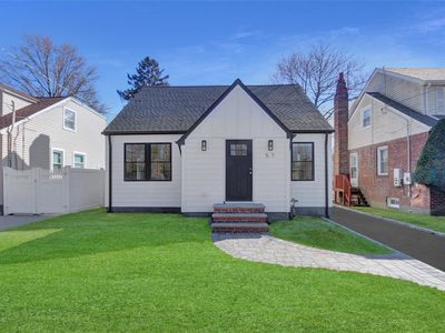 57 Remsen Street, Elmont, NY, 11003