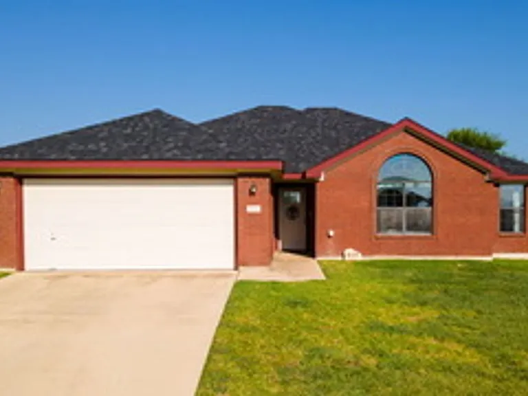 4109 Maid Marian Cir — Photo 1