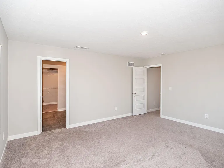 2519 Dixon Creek Dr — Photo 18