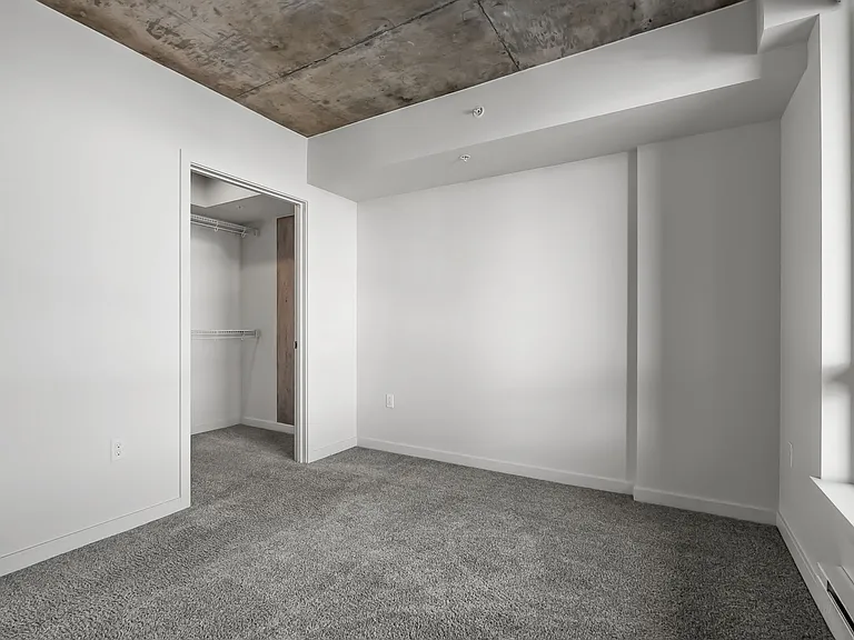 Stadium Apartments — Photo 63