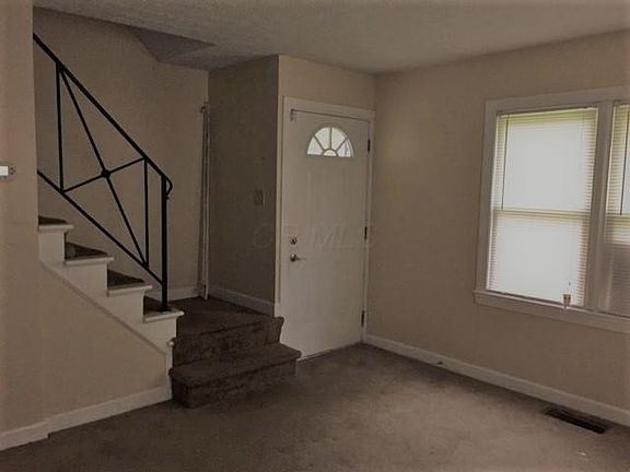 5th image of 140 Woodcliff Dr