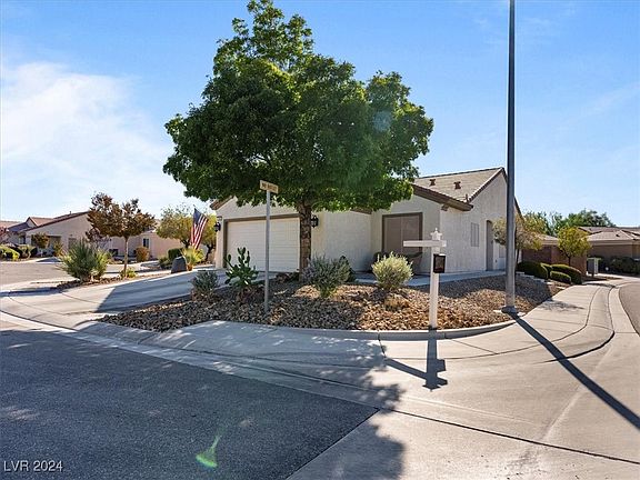 2nd image of 7966 Bunting Ct