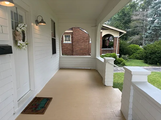 5521 Harrison Ave — Photo 4