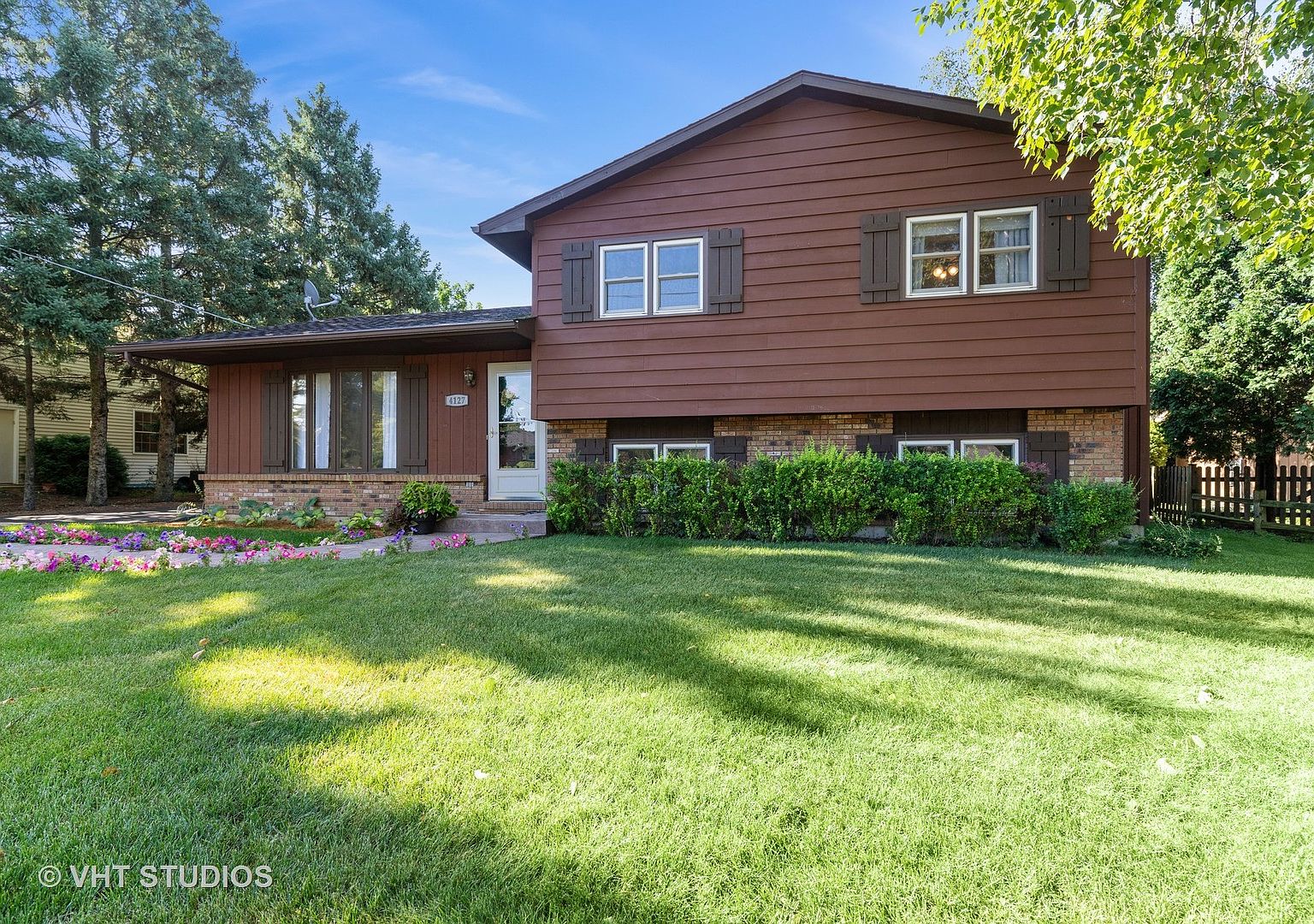 4127 Ave, Gurnee, IL 60031 Zillow