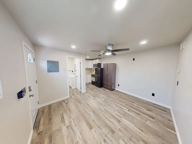 5168 Tipton St #A — Photo 4