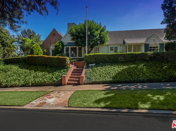 10450 Bainbridge Ave, Los Angeles, CA 90024