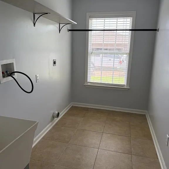 281 Griffith Ln — Photo 8