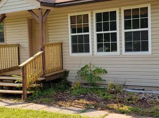 10 Brown Dr, Fairview Heights, IL 62208