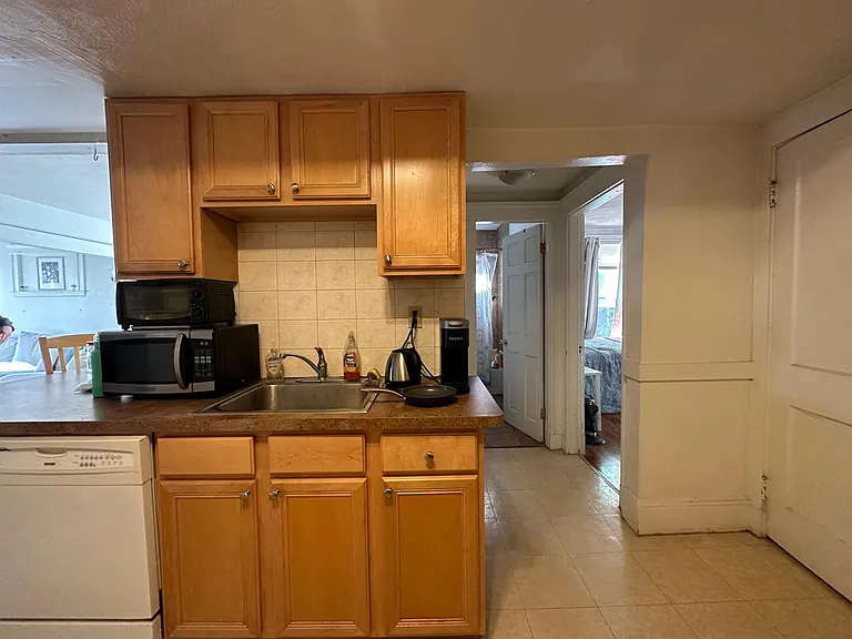 225 Summer St — Photo 7