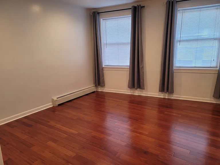 135 Westwood Ave #2 — Photo 6