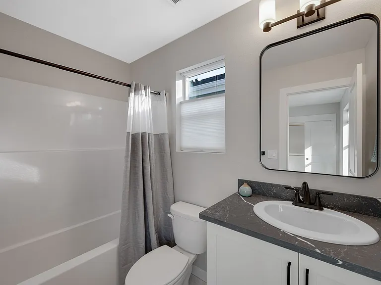 Brand New Newberg Homes- Up to 1 Month Free! — Photo 28