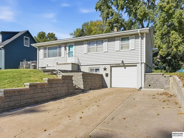 7818 Ontario St, Omaha, NE 68124