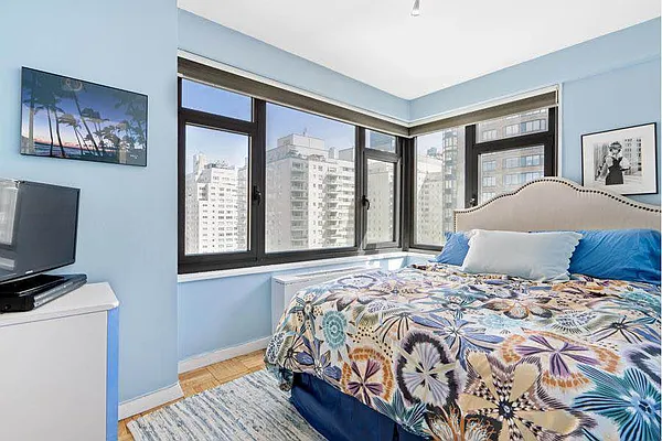 Sold by Douglas Elliman | media 18