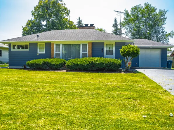 2301 Sweetbriar St, Crest Hill, IL 60403