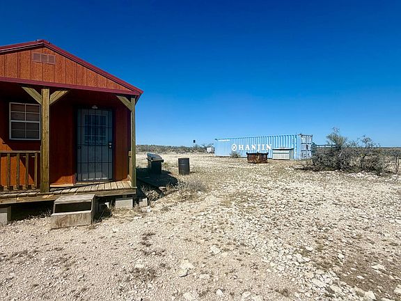 3rd image of 1935 Wolf Springs Rd