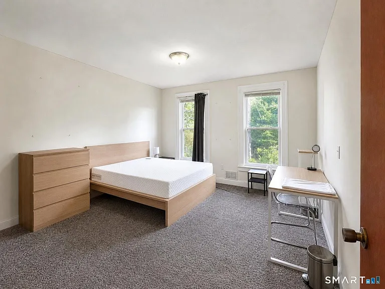 26 Compton St #2 — Photo 10