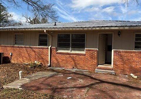 2nd image of 449 Wedgeworth Rd