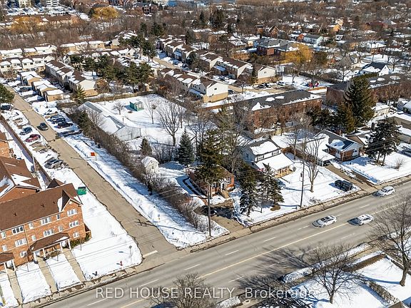 4th image of 53 McLaughlin Rd N