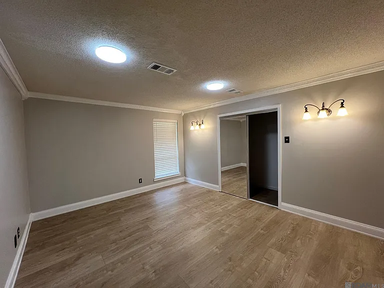 9240 Lockhart Rd — Photo 10