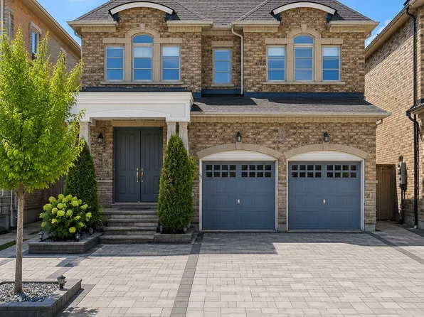 11 Mayapple Ln, Richmond Hill, ON L4E 1B8