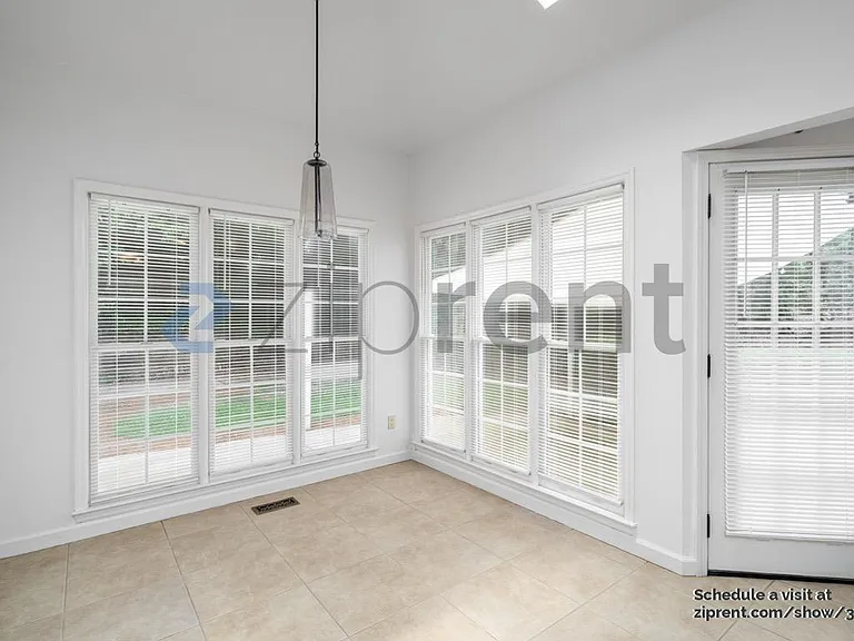 Breakfast Nook
