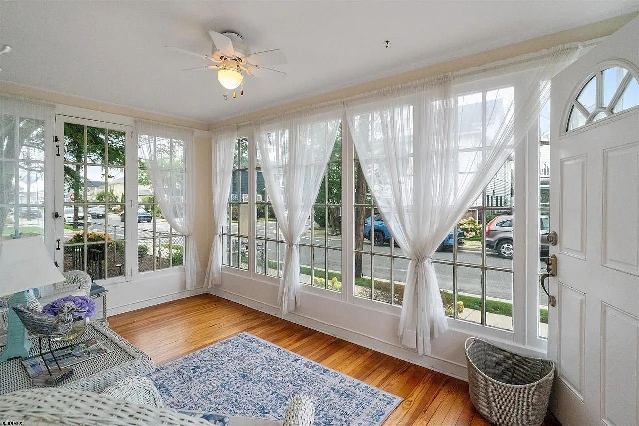 5 bed, $2,800 — Photo 3