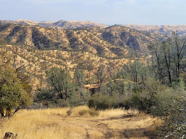 234 Tolowa Rd, Igo, CA 96047