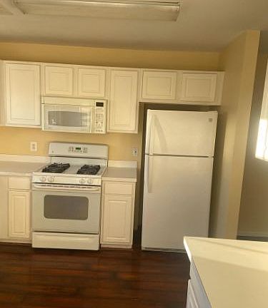 4th image of 23424 Rainbow Arch Dr #108