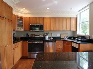 1952 Quechee Main St, White River Junction, VT 05059