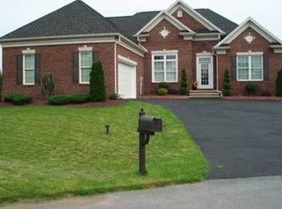2479 Pikeside Dr, Greencastle, PA