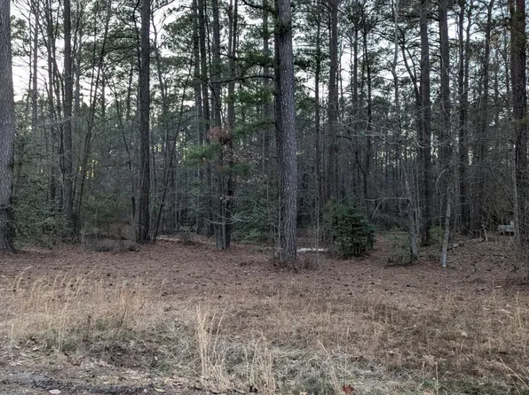 106 Currioman Dr, Montross, VA 22520