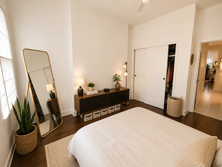 298 Suydam St #2R — Photo 2