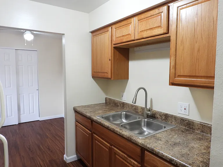 The Meadows Apartments — Photo 9