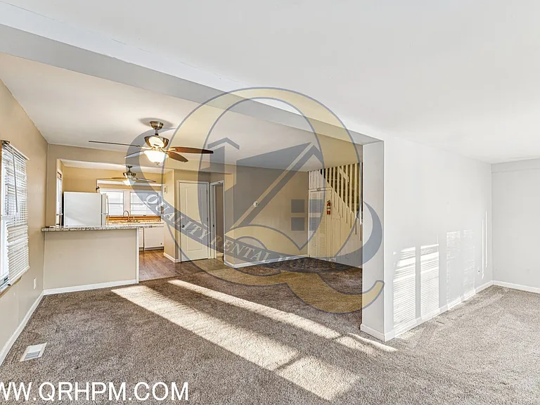 2040 Linden St — Photo 6